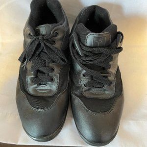 Ultra Arch Dance Sneaker Size 8